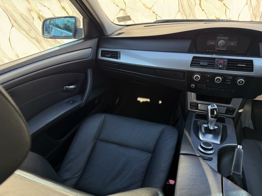 BMW 5 Series 2.0 520D Se Touring Red #35