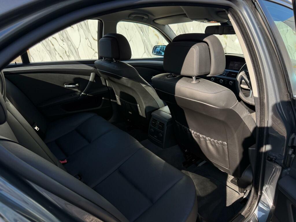 BMW 5 Series 2.0 520D Se Touring Red #44