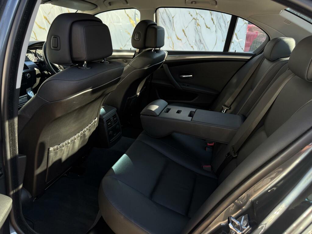 BMW 5 Series 2.0 520D Se Touring Red #43