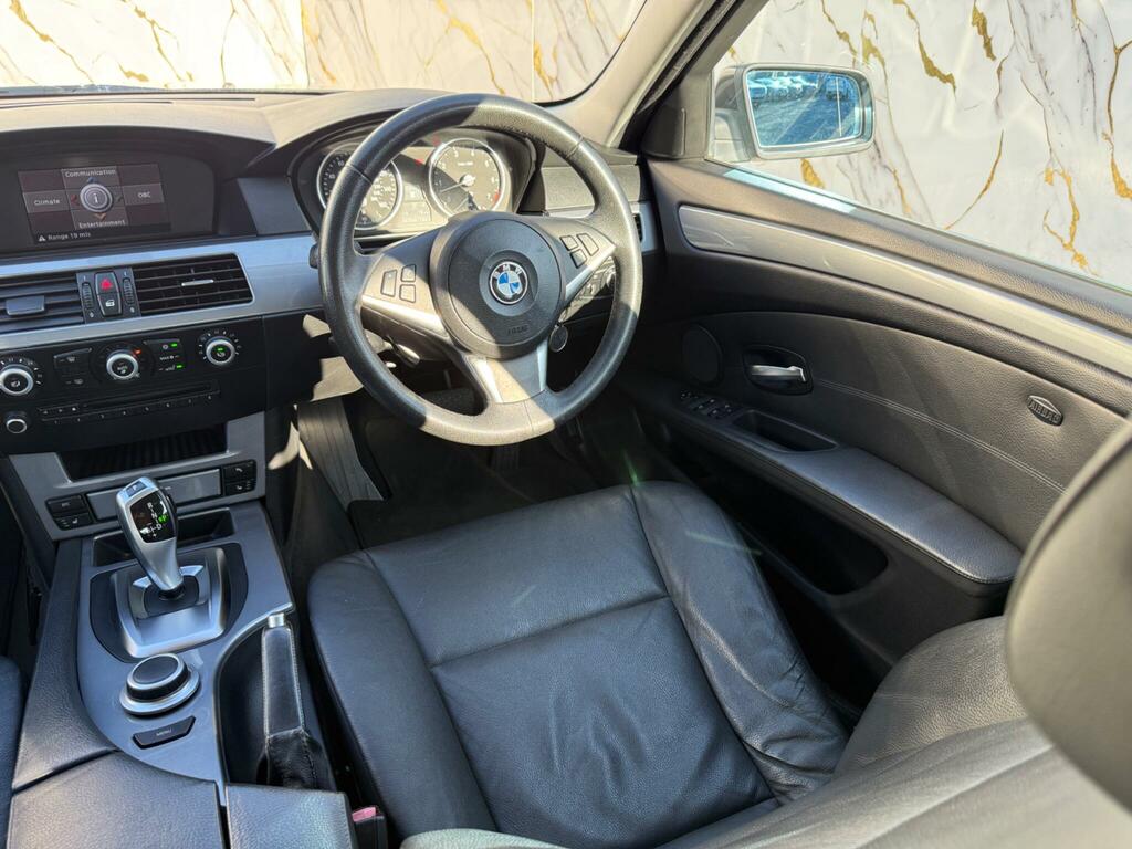BMW 5 Series 2.0 520D Se Touring Red #34