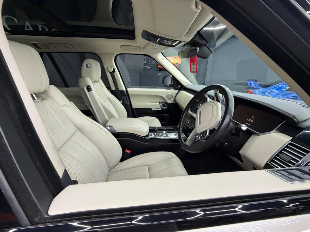 Land Rover Range Rover 4.4 Sd V8 Vogue 4Wd Euro 6 Ss WA17VVJ #2