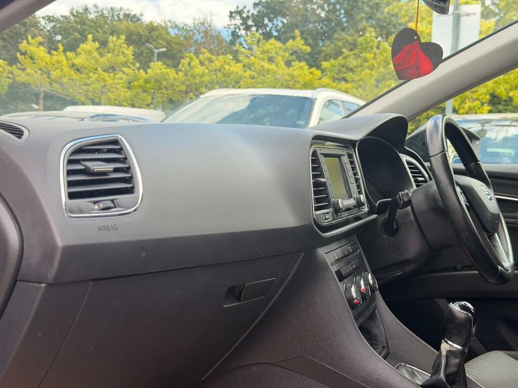 Seat Leon X-perience Tdi Se Technology 5-Door 11 Services In Black #13