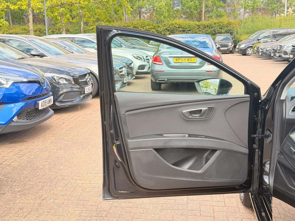 Seat Leon X-perience Tdi Se Technology 5-Door 11 Services In Black #31