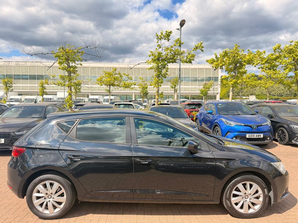 Seat Leon X-perience Tdi Se Technology 5-Door 11 Services In Black #7