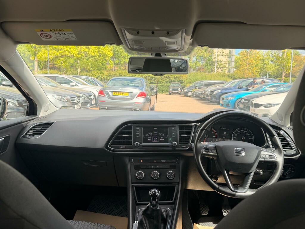 Seat Leon X-perience Tdi Se Technology 5-Door 11 Services In Black #11