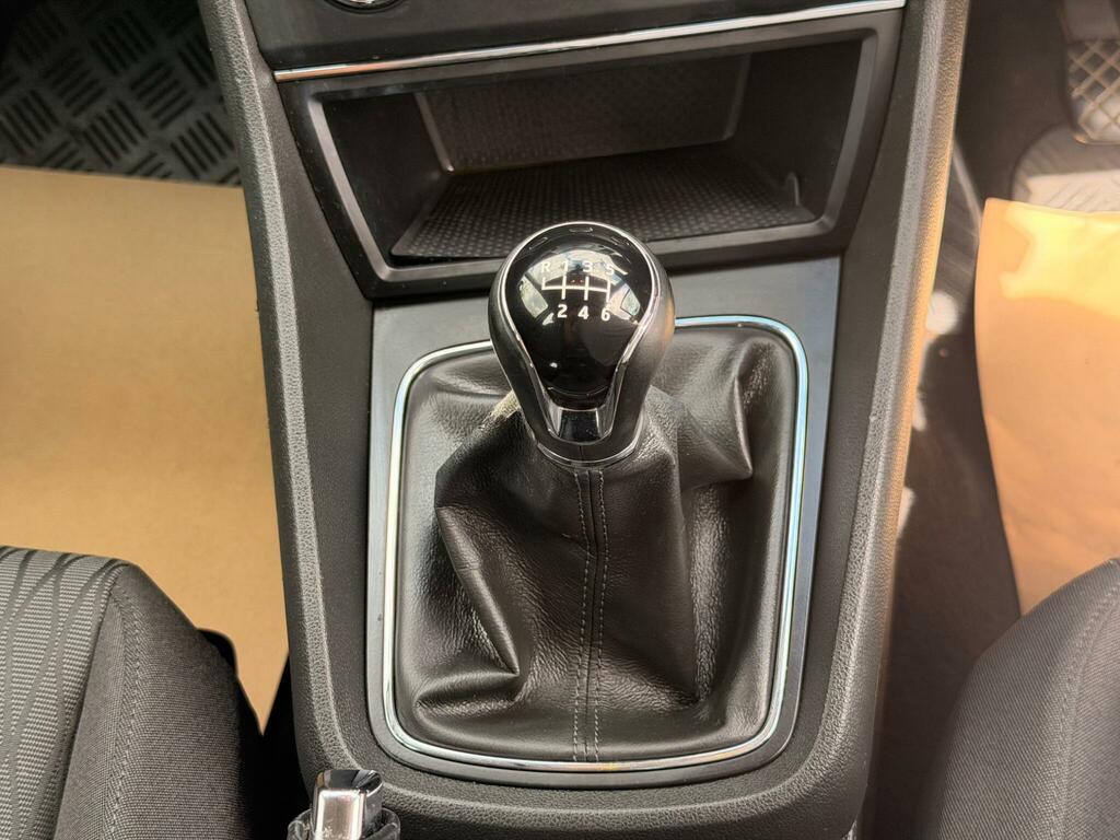 Seat Leon X-perience Tdi Se Technology 5-Door 11 Services In Black #9