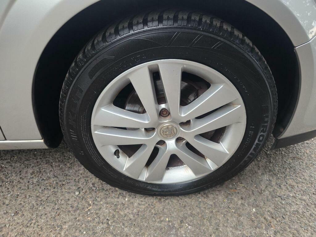 Vauxhall Astra Vauxhall Astra Design Hatch 1.8 Aut Grey #21