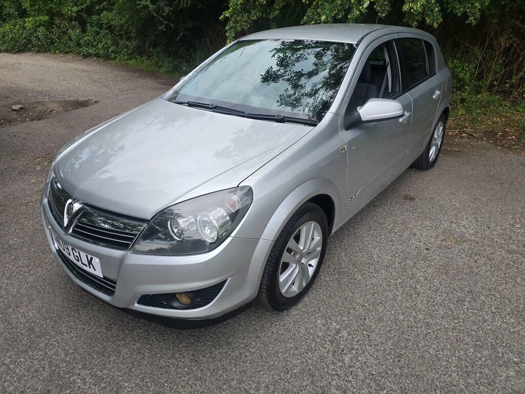 Vauxhall Astra Vauxhall Astra Design Hatch 1.8 Aut Grey #3