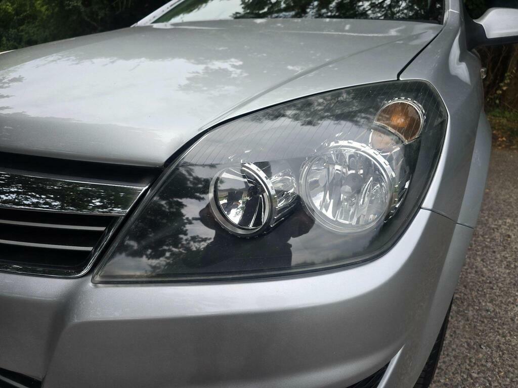 Vauxhall Astra Vauxhall Astra Design Hatch 1.8 Aut Grey #10