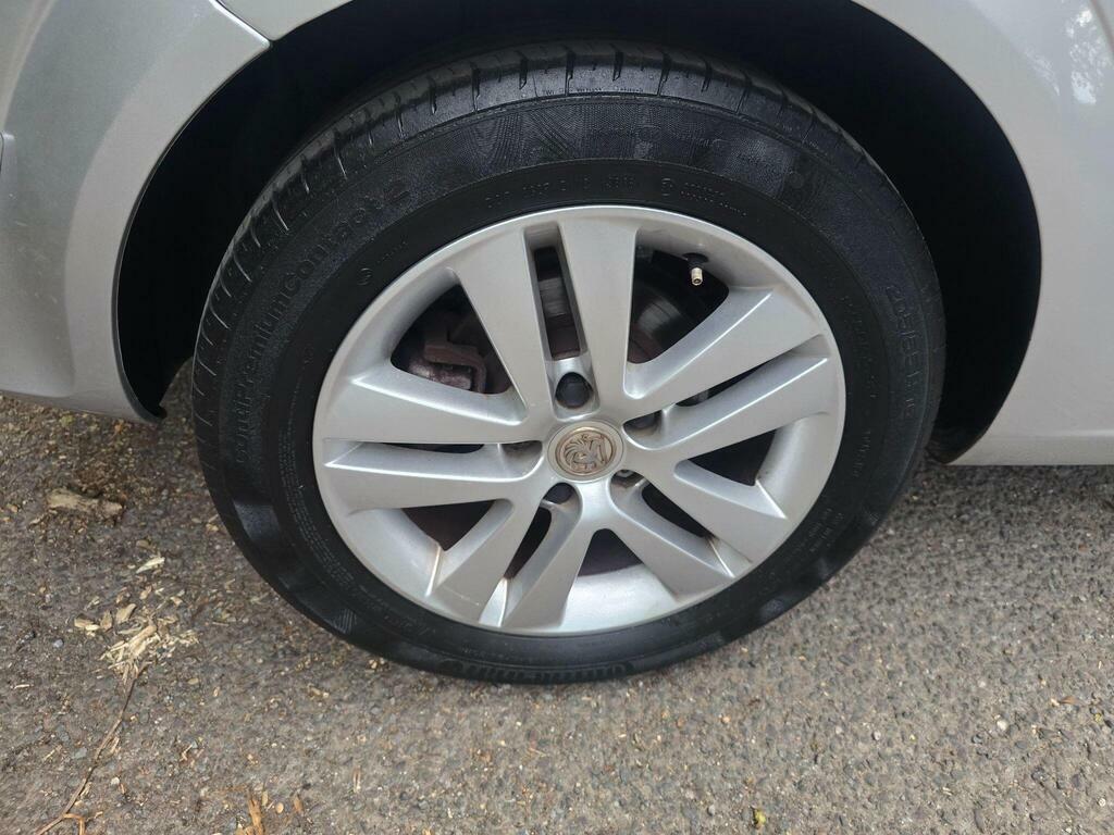 Vauxhall Astra Vauxhall Astra Design Hatch 1.8 Aut Grey #20