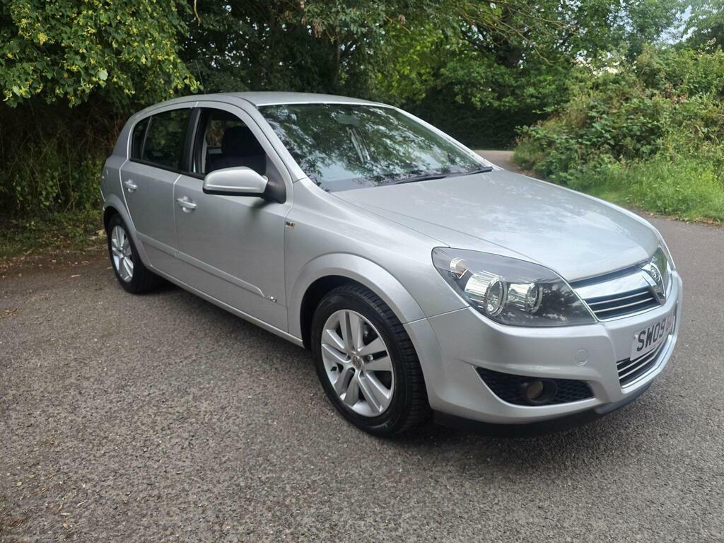 Vauxhall Astra Vauxhall Astra Design Hatch 1.8 Aut Grey #14