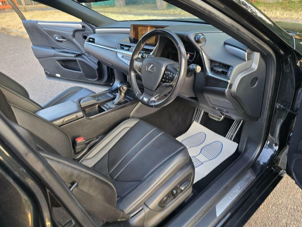 Lexus ES 300H F-sport Tech Safety Pack Black #91