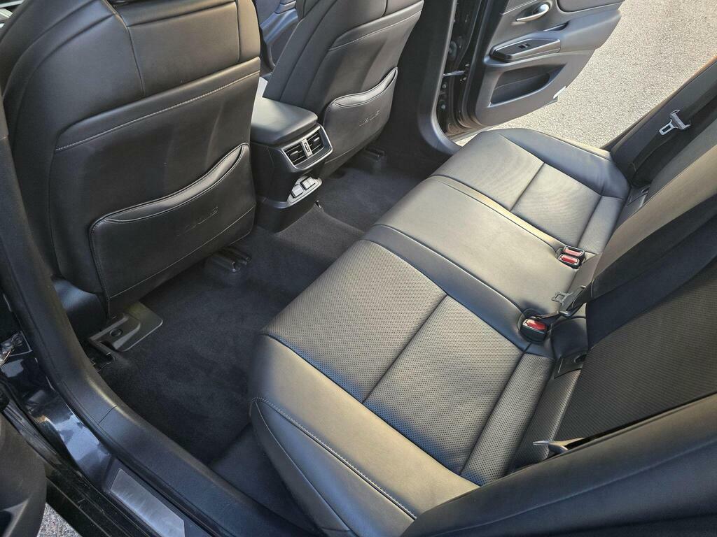 Lexus ES 300H F-sport Tech Safety Pack Black #68