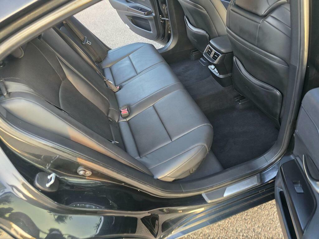 Lexus ES 300H F-sport Tech Safety Pack Black #56