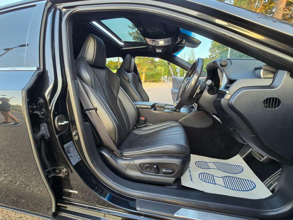 Lexus ES 300H F-sport Tech Safety Pack Black #94