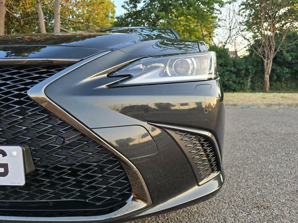 Lexus ES 300H F-sport Tech Safety Pack Black #19
