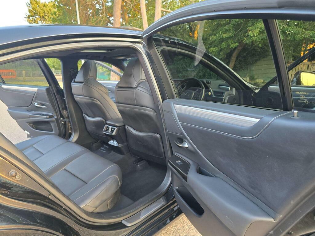 Lexus ES 300H F-sport Tech Safety Pack Black #67