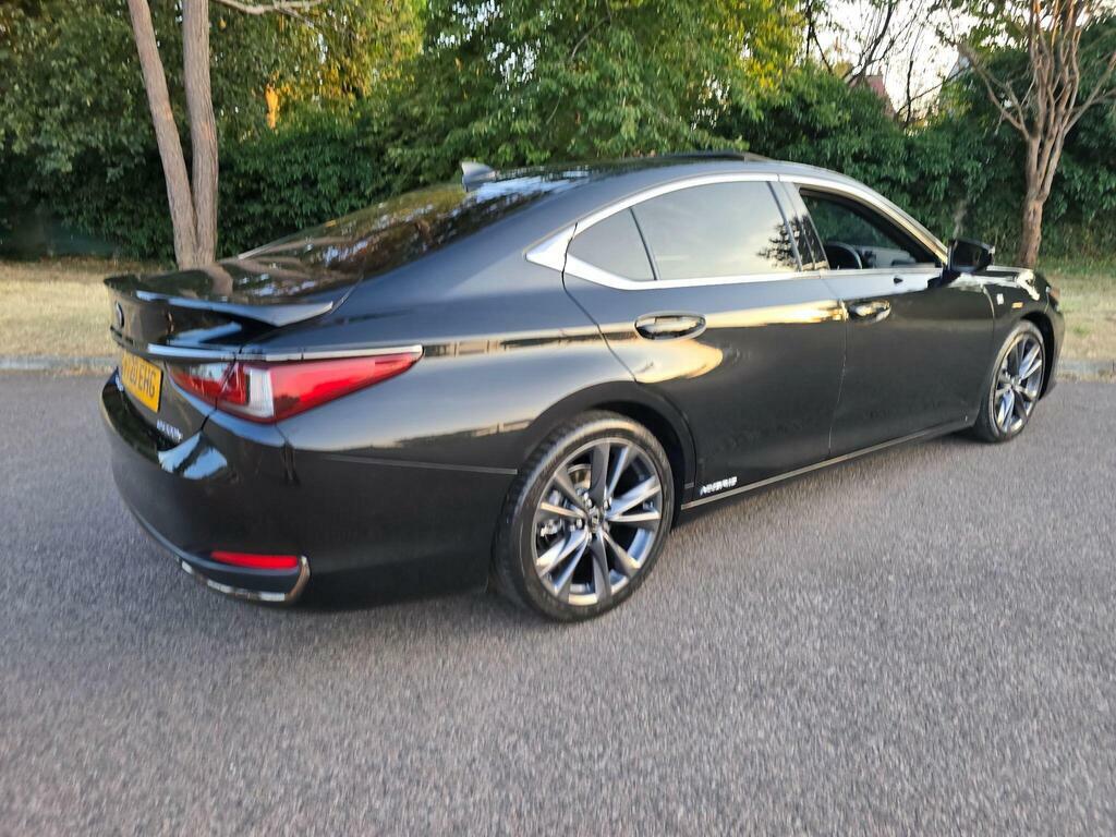 Lexus ES 300H F-sport Tech Safety Pack Black #52