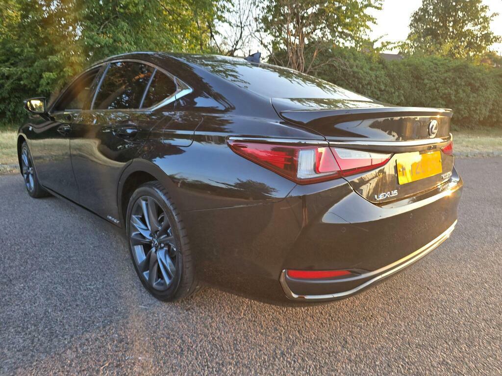 Lexus ES 300H F-sport Tech Safety Pack Black #42