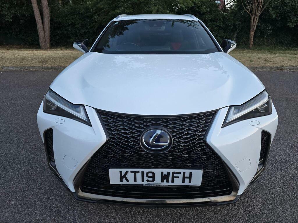 Lexus UX 2.0 250H Takumi E-cvt White #15