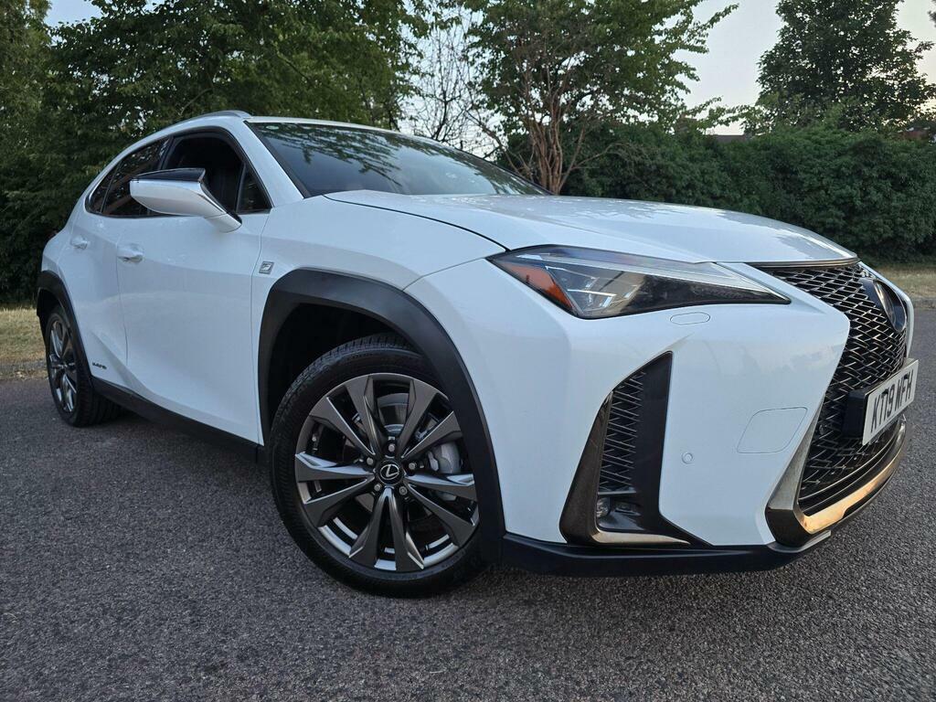 Lexus UX 2.0 250H Takumi E-cvt White #29