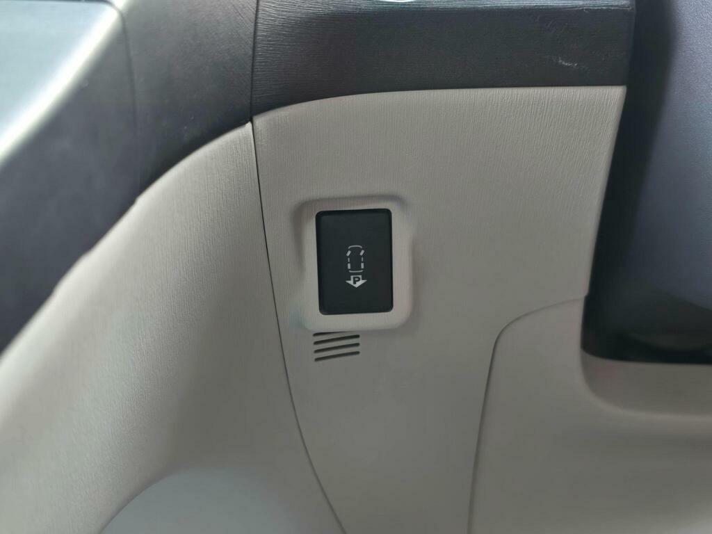 Toyota Prius  Grey #98