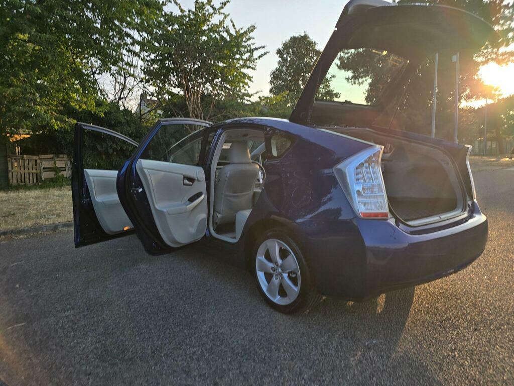 Toyota Prius  Grey #77