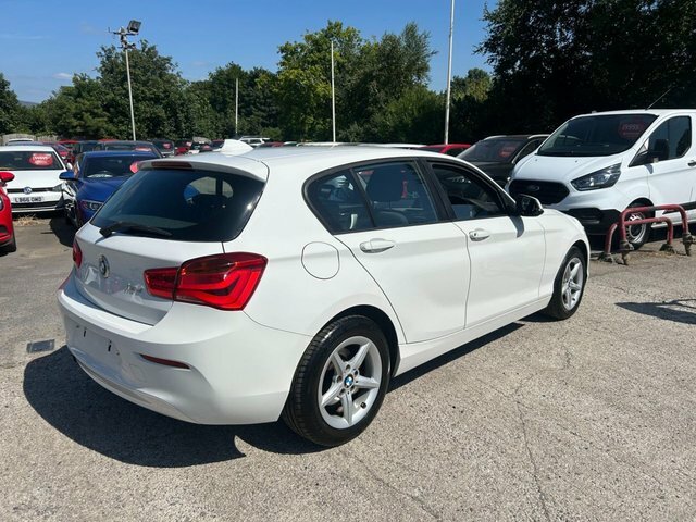 BMW 1 Series 2018 2.0 118D Se Hatchback Euro YE18JCZ White #3