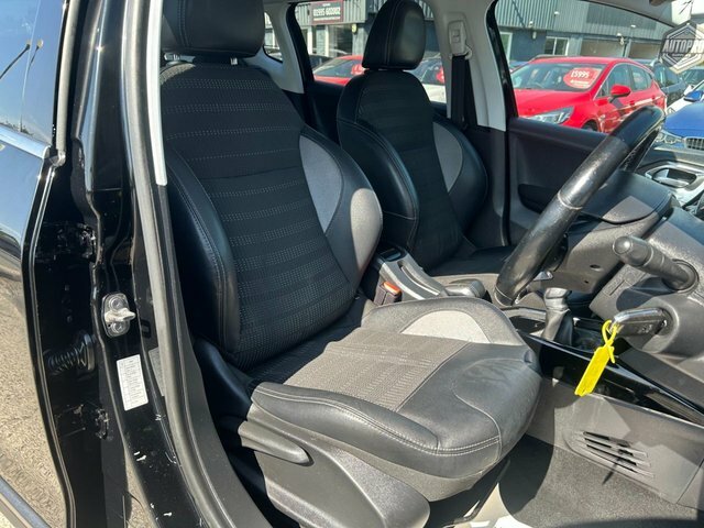 Peugeot 2008 2017 1.2 Puretech Allure Suv Eur Black #5
