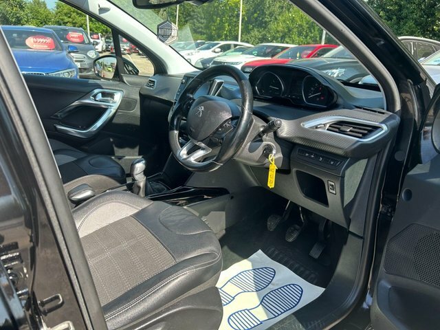 Peugeot 2008 2017 1.2 Puretech Allure Suv Eur Black #4