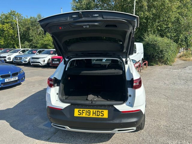 Vauxhall Grandland X 2019 1.2 Turbo Elite Nav Suv 6Sp White #5