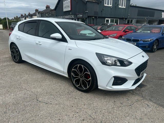Ford Focus 2019 1.0T Ecoboost St-line X Hatchback White