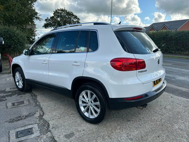 Volkswagen Tiguan 2013 2.0 Tdi Bluemotion Tech Se Suv Man White #2