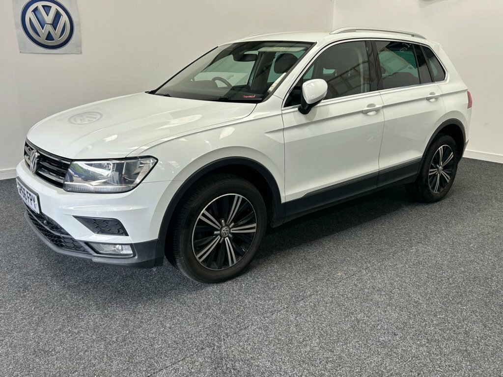 Volkswagen Tiguan 2L Se Navigation GP66FPY White #2