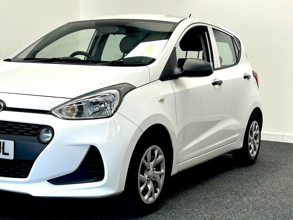 Hyundai I10 Hatchback PF19UJL White #5