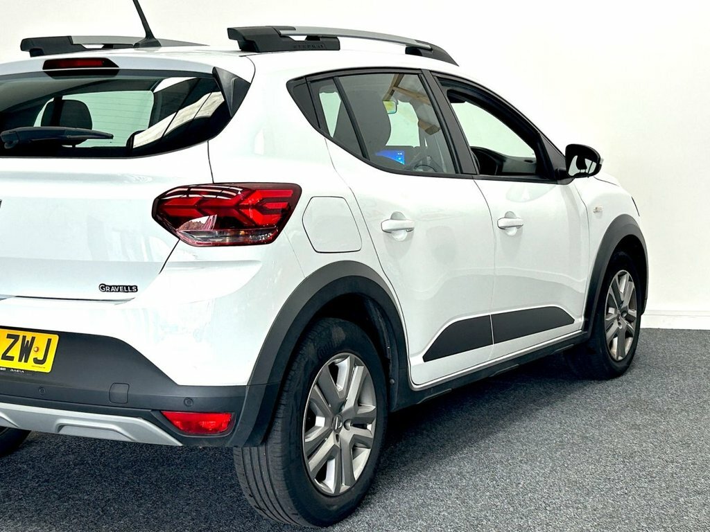 Dacia Sandero Stepway Hatchback White #6