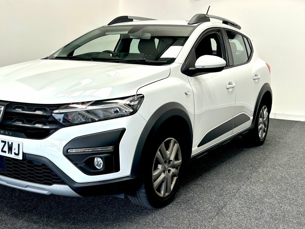 Dacia Sandero Stepway Hatchback White #4