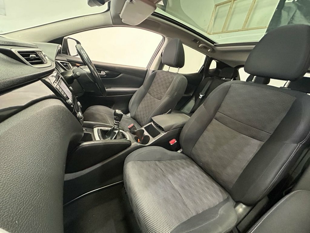 Nissan Qashqai 1.5L N-tec Black #6