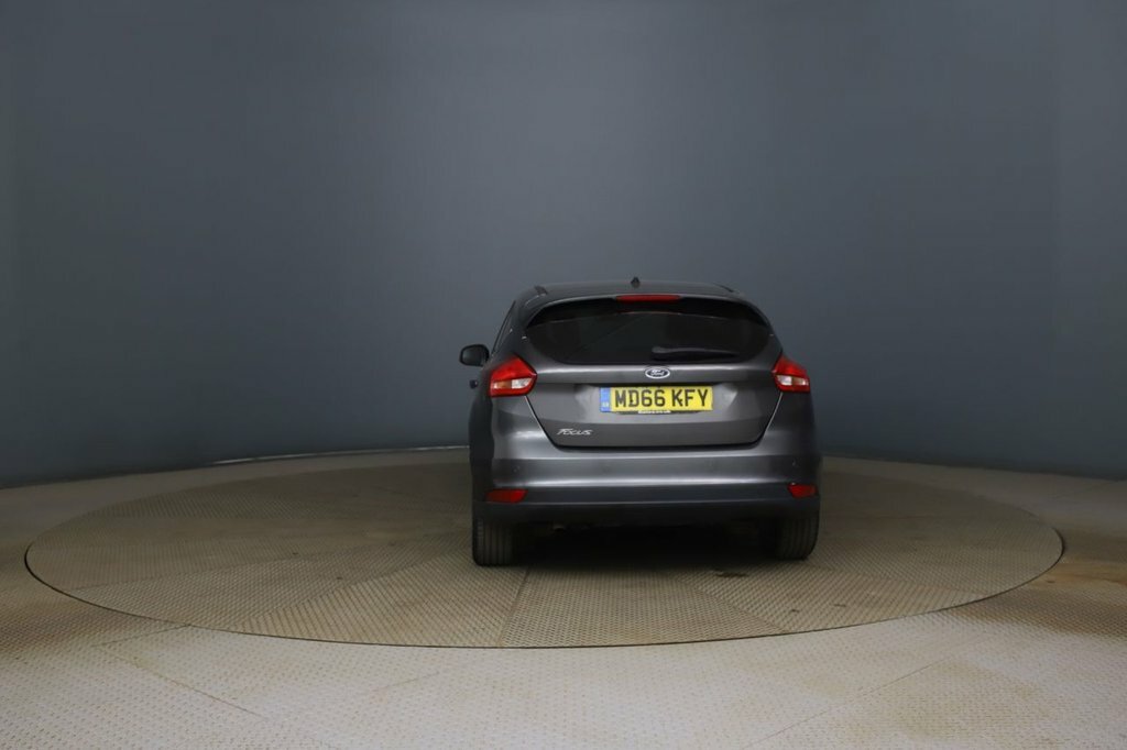 Ford Focus 1.5L Zetec Grey #4