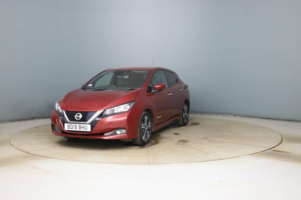 Nissan Leaf Leaf Tekna Red #2