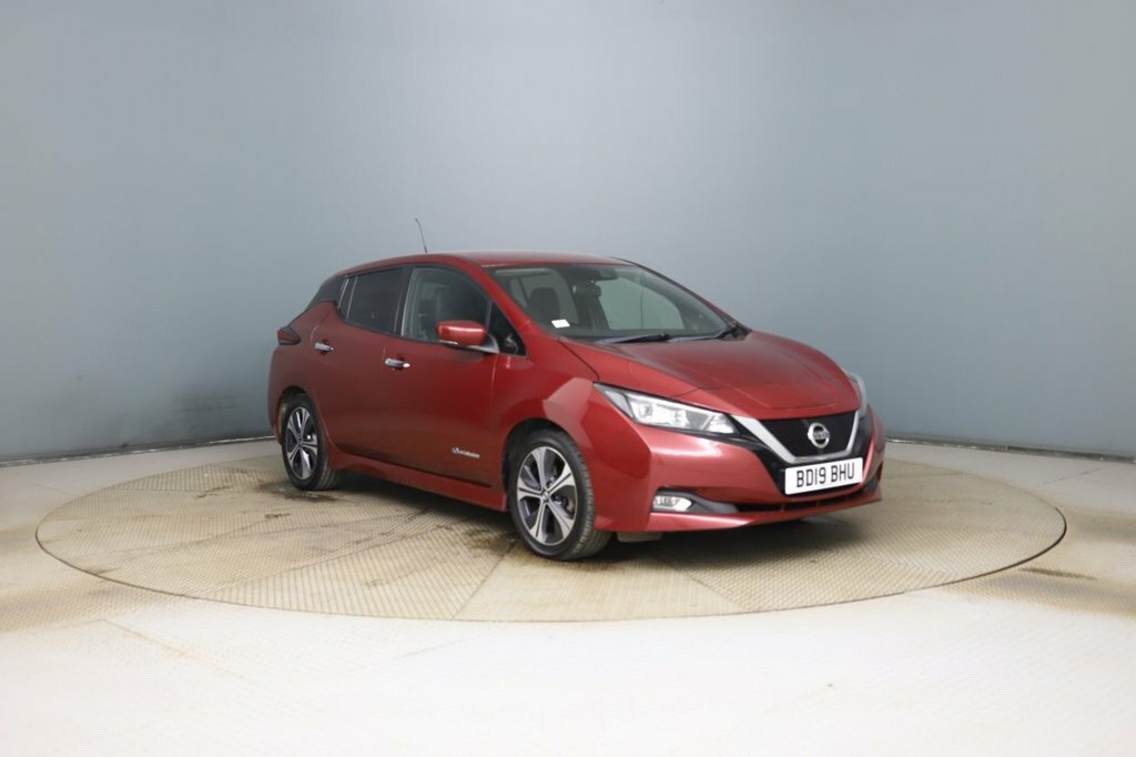 Nissan Leaf Leaf Tekna Red