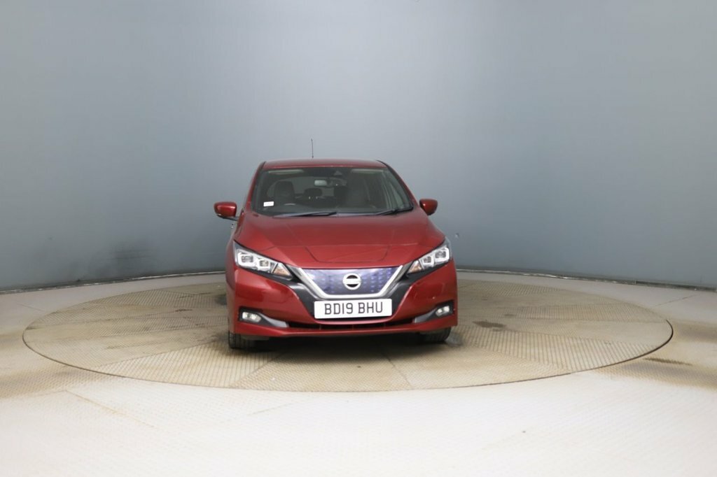 Nissan Leaf Leaf Tekna Red #3