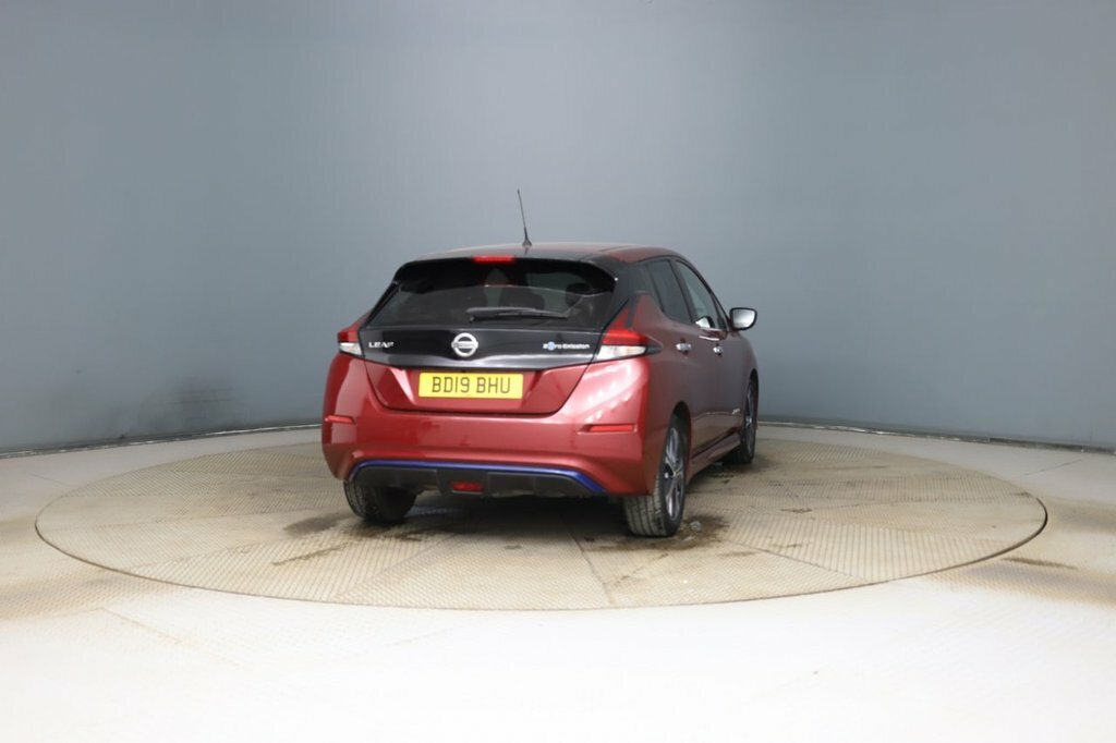 Nissan Leaf Leaf Tekna Red #6