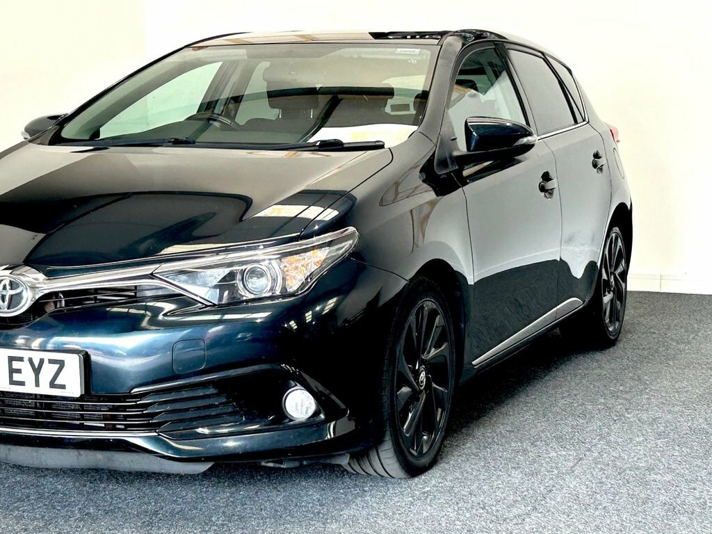 Toyota Auris Hatchback Grey #5