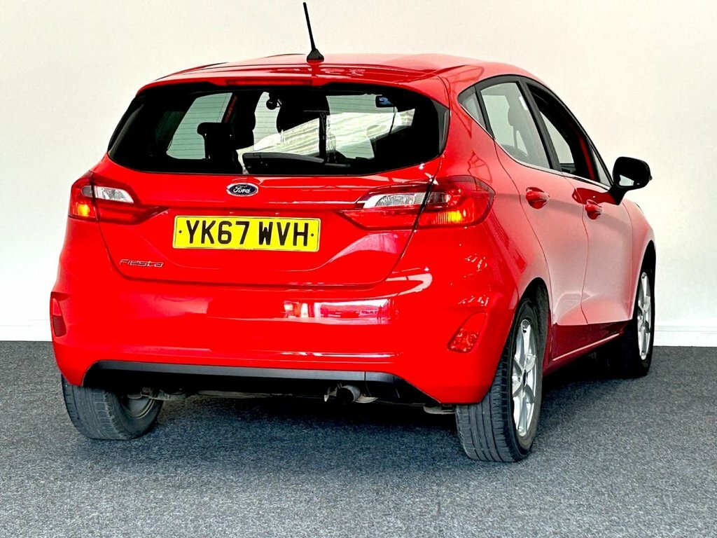 Ford Fiesta 1.1L Zetec Red #4