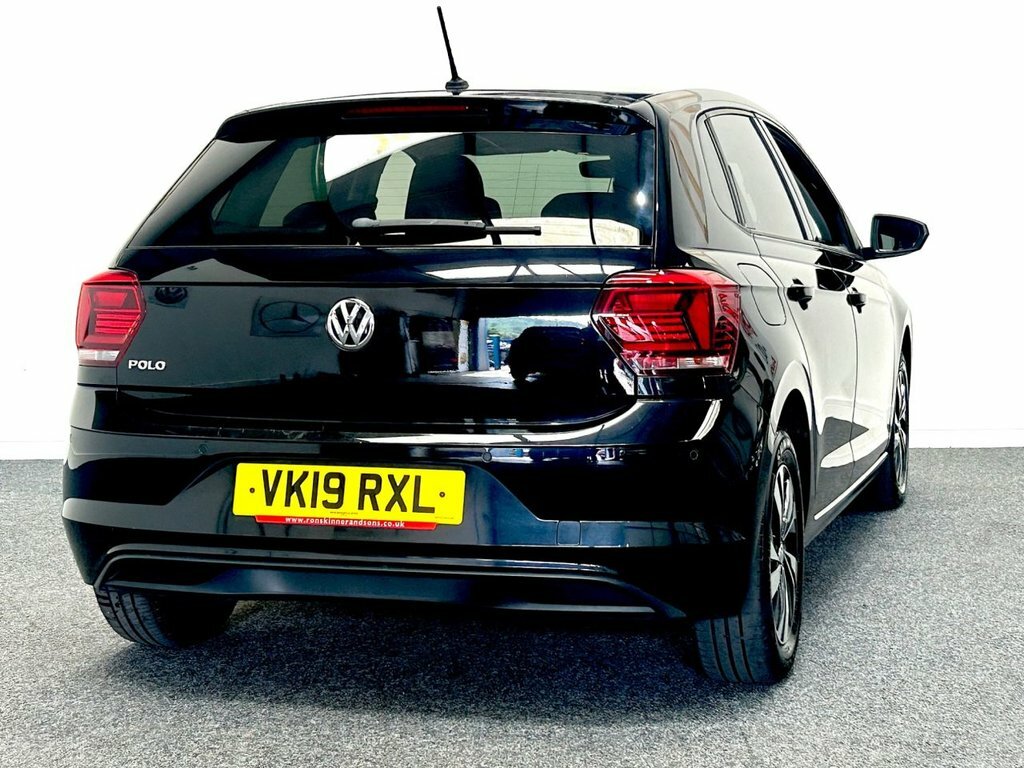 Volkswagen Polo 1L Se Black #4