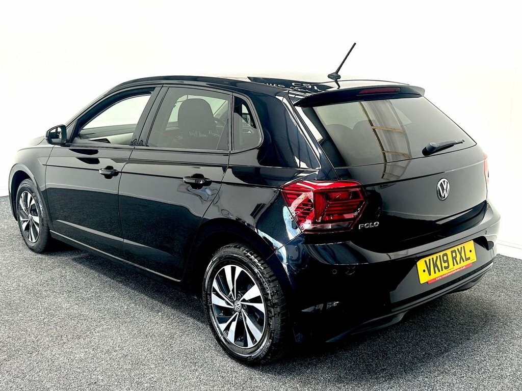 Volkswagen Polo Se Black #7