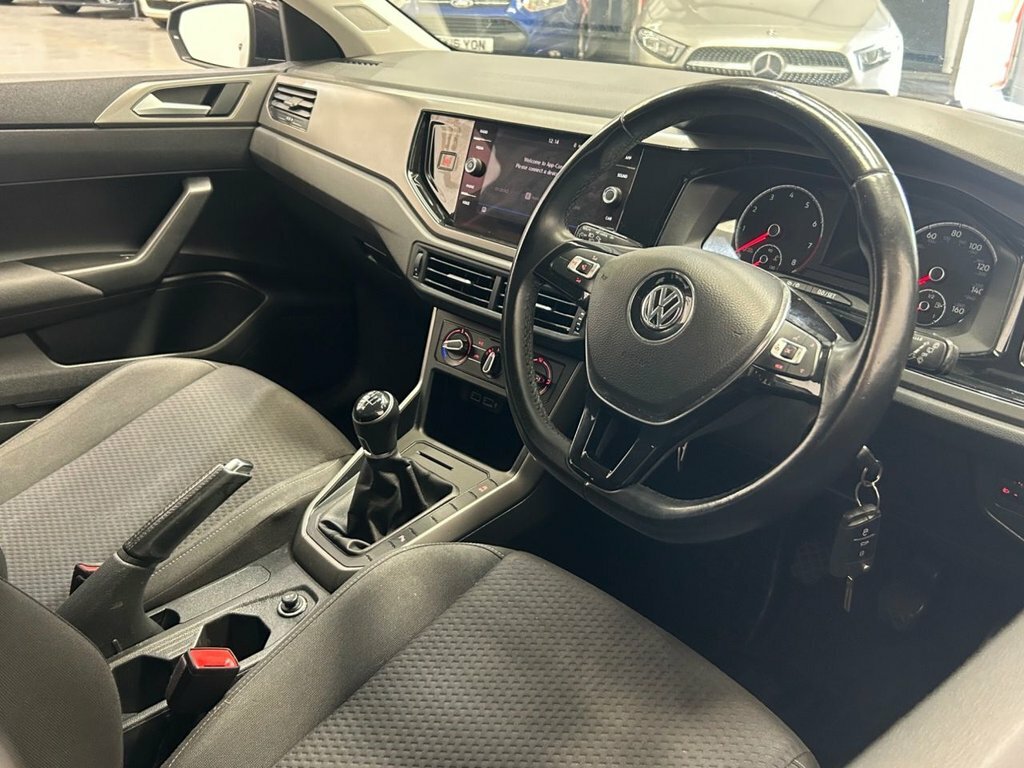 Volkswagen Polo Se Black #21