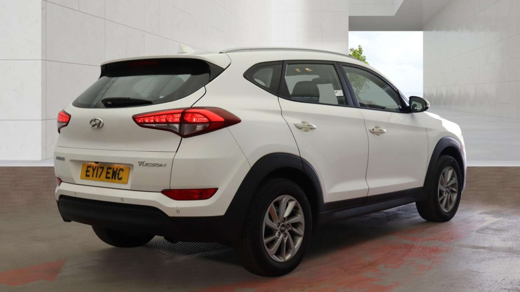 Hyundai Tucson Suv Silver #4
