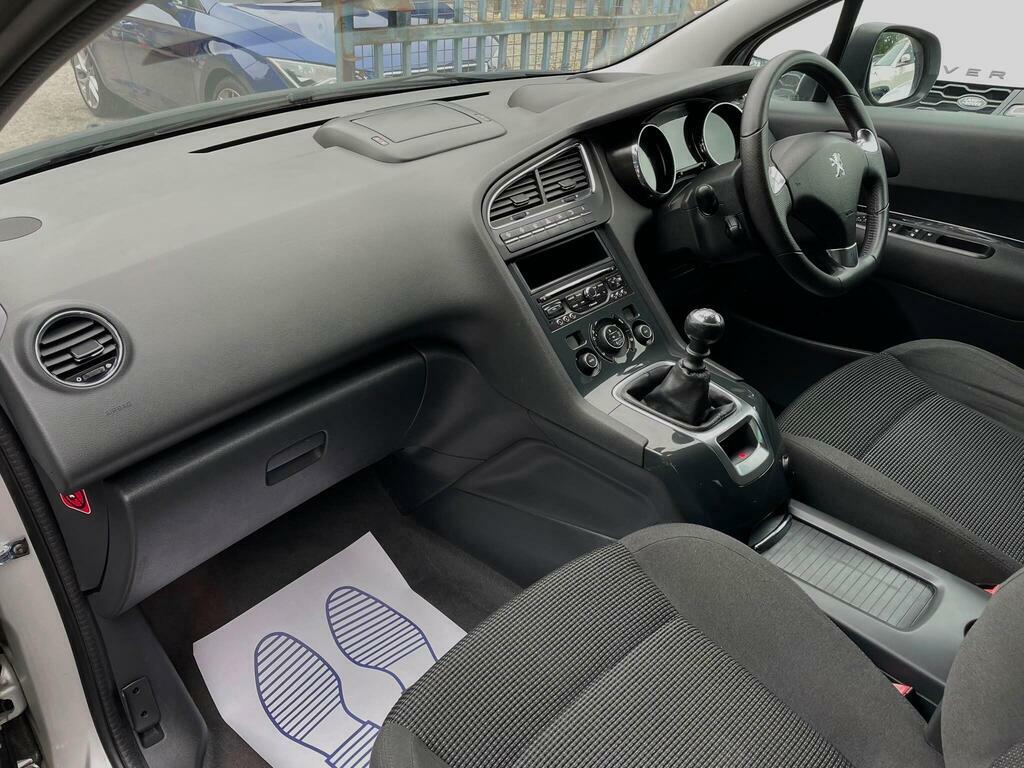 Peugeot 5008 Active  #18